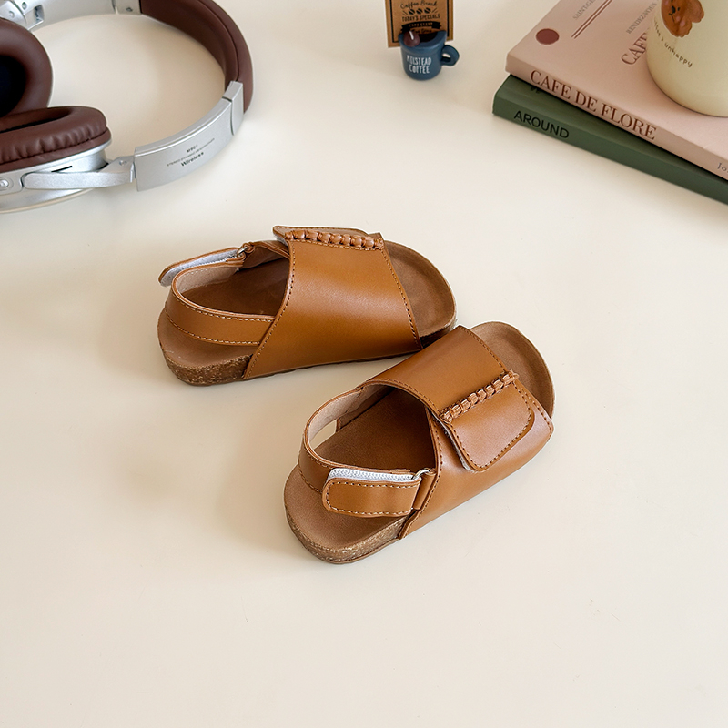 YUYIN Children's Open-Toe Sand - Sport Loop Velcro のレビューと価格